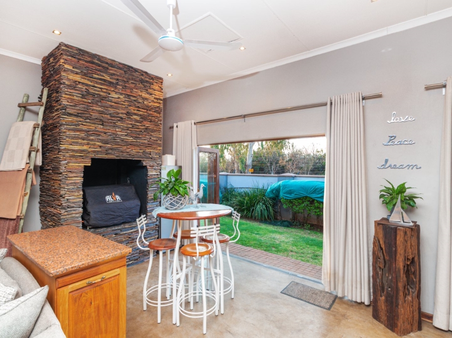 3 Bedroom Property for Sale in Meerhof North West